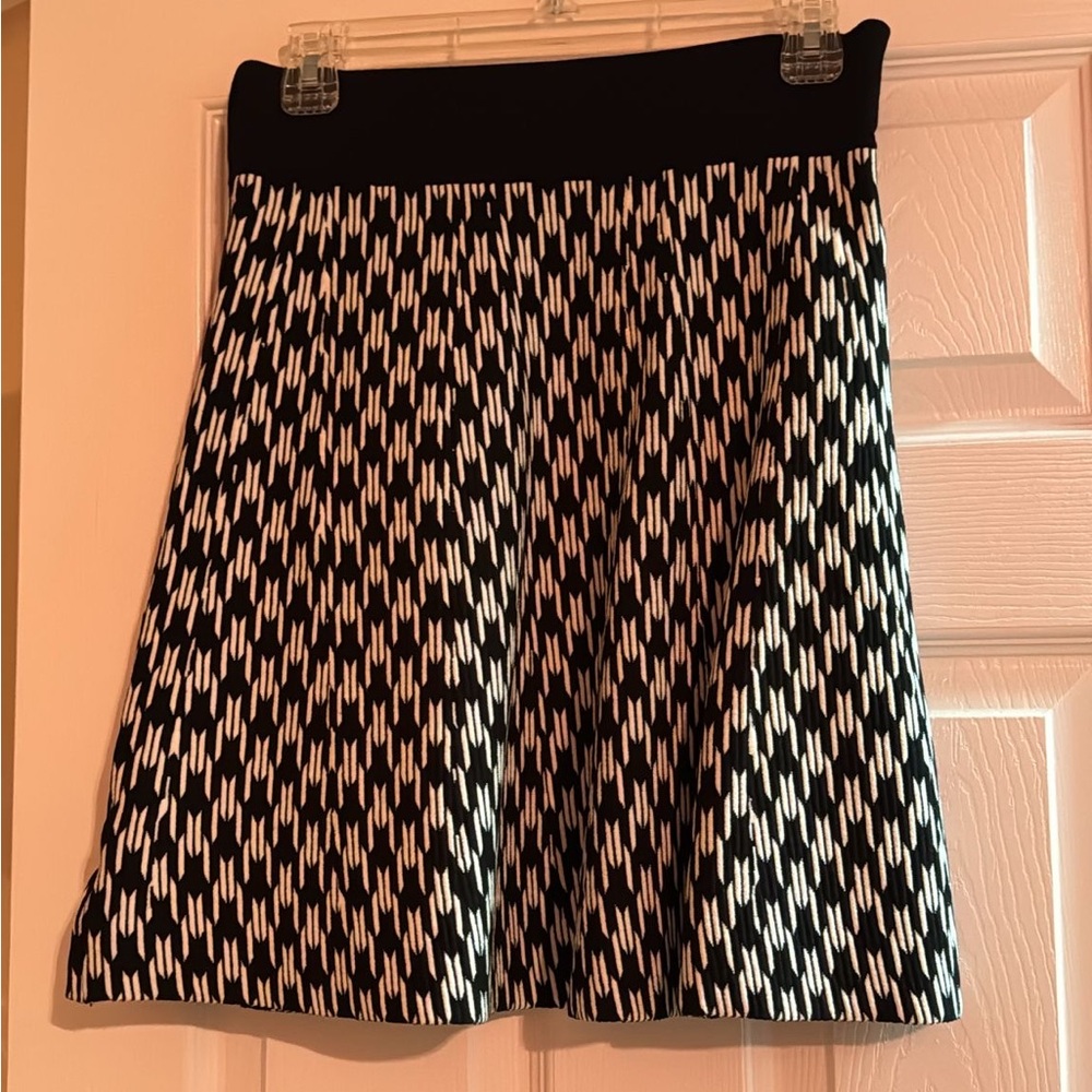 Ann Taylor Knit Black and White Skirt - NWT
